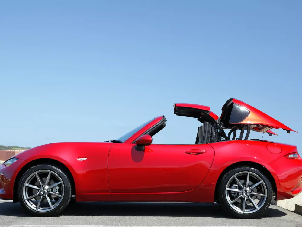 Автомобиль Mazda MX-5 IV (ND) Тарга RF