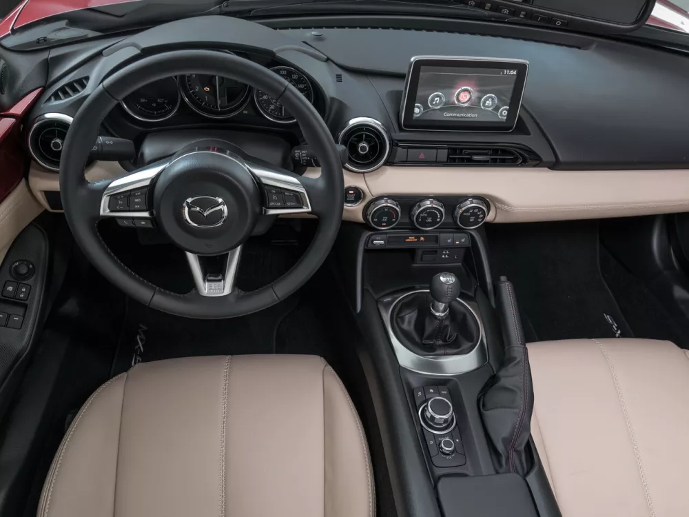 Автомобиль Mazda MX-5 IV (ND) Тарга RF