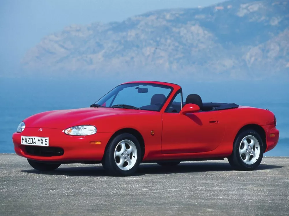 Автомобиль Mazda MX-5 II (NB) Родстер