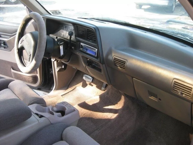 Автомобиль Mazda Navajo Внедорожник (3 двери)