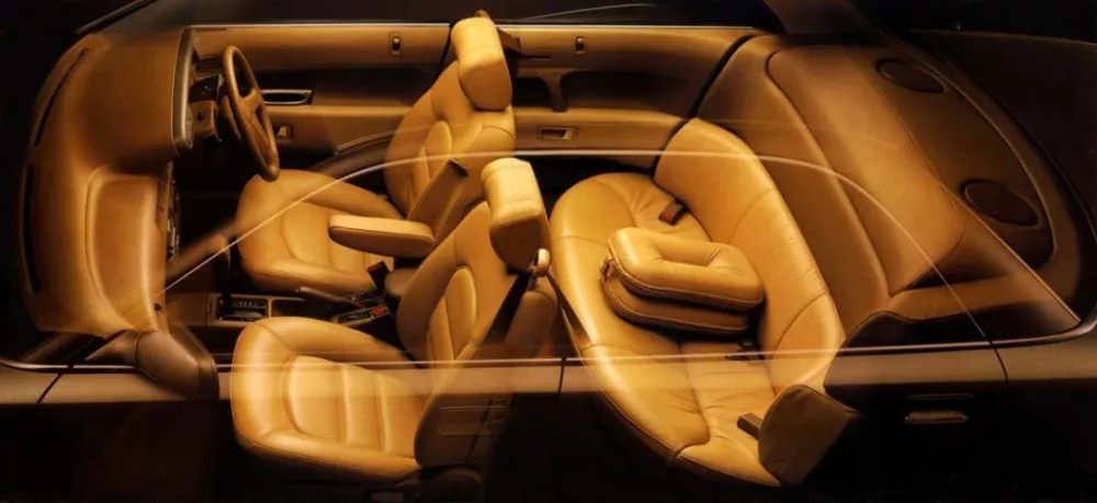 Автомобиль Mazda Persona Седан