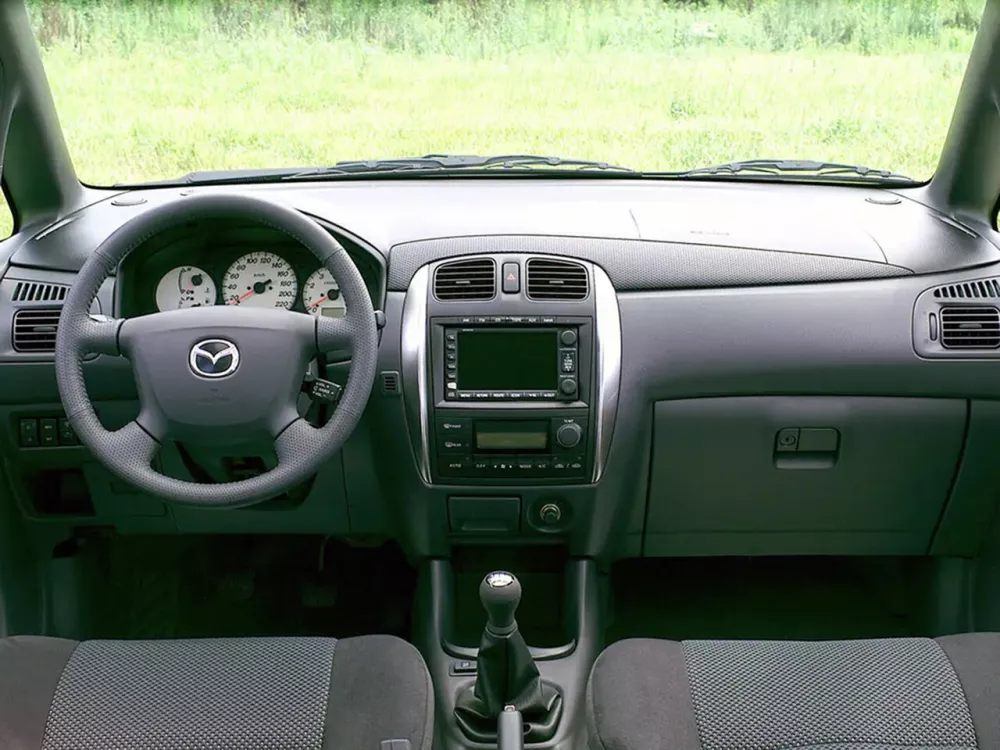 Автомобиль Mazda Premacy I (CP) Компактвэн