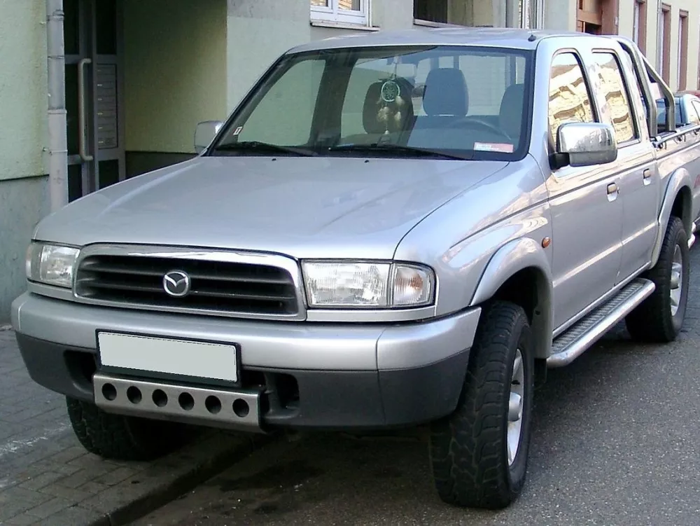 Автомобиль Mazda Proceed V Пикап Двойная кабина