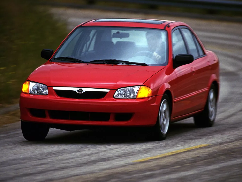 Автомобиль Mazda Protege III (BJ) Седан