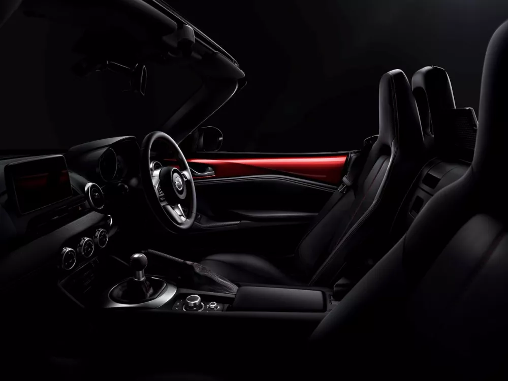 Автомобиль Mazda Roadster IV (ND) Кабриолет