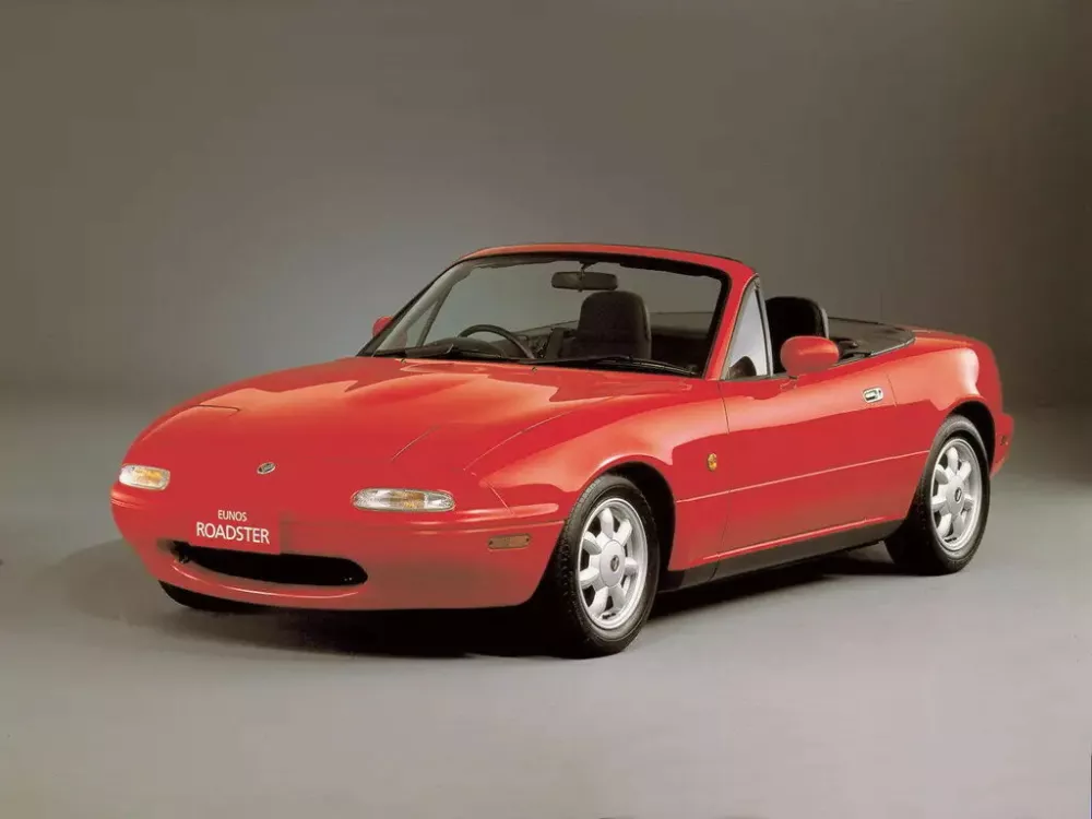 Автомобиль Mazda Roadster I (NA) Родстер