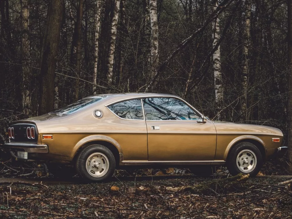 Автомобиль Mazda RX-4 Купе-хардтоп