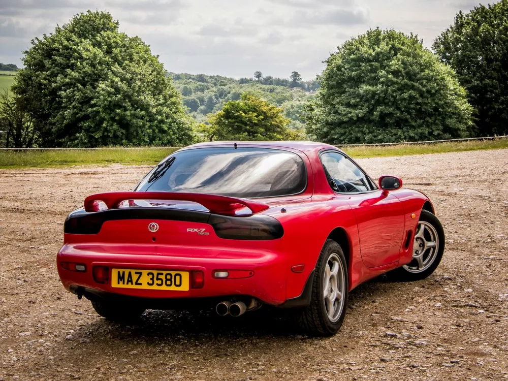 Автомобиль Mazda RX-7 III (FD) Купе
