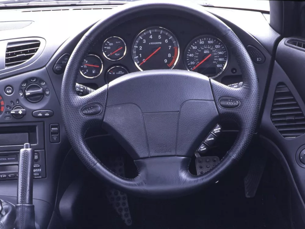 Автомобиль Mazda RX-7 III (FD) Купе