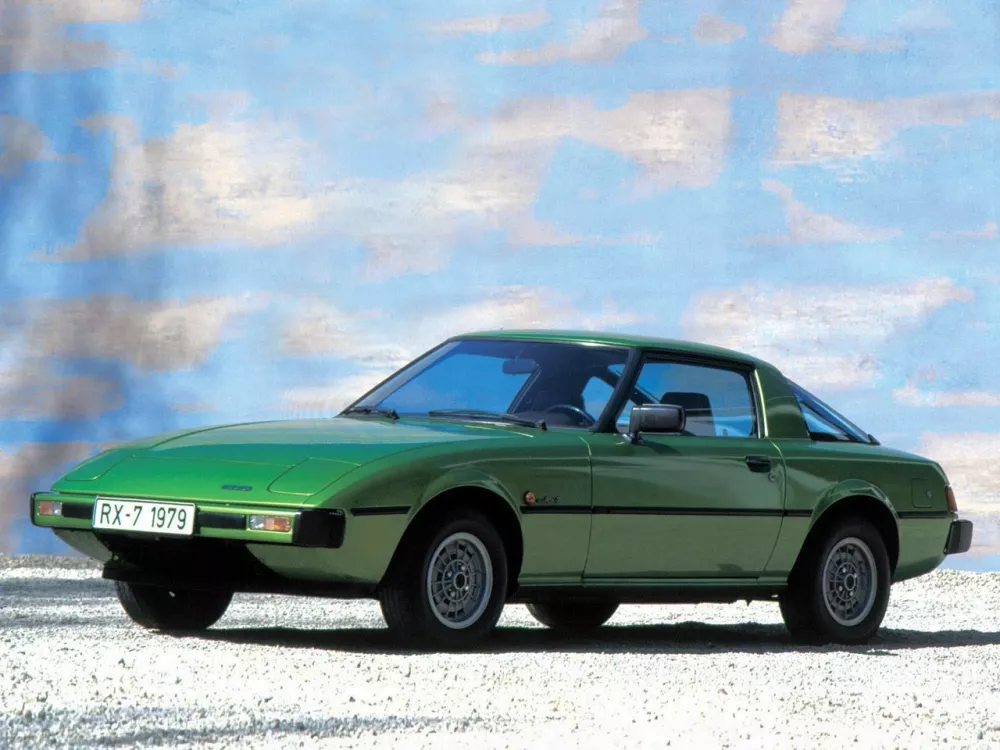 Автомобиль Mazda RX-7 I (SA) Купе