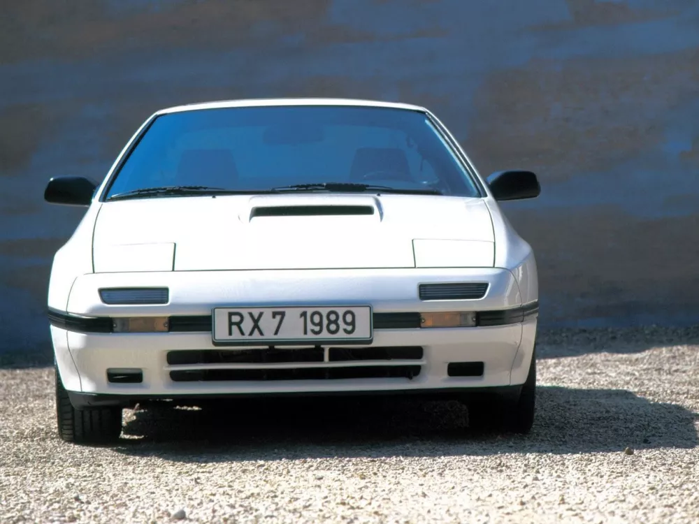 Автомобиль Mazda RX-7 II (FC) Купе