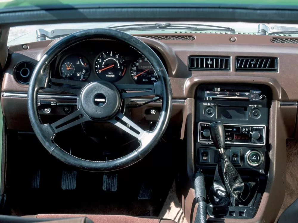 Автомобиль Mazda RX-7 I (SA) Купе