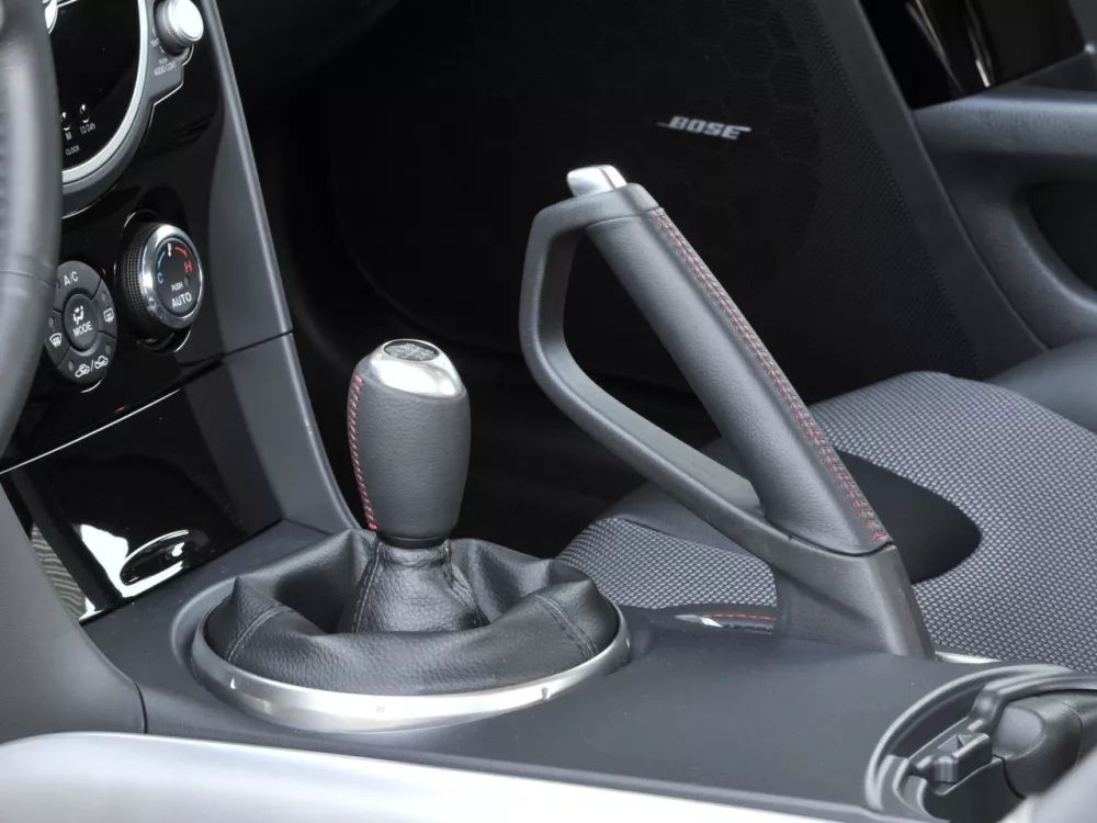 Автомобиль Mazda RX-8 I Рестайлинг Купе