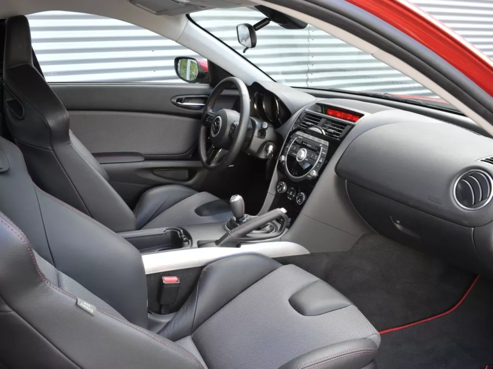 Автомобиль Mazda RX-8 I Рестайлинг Купе