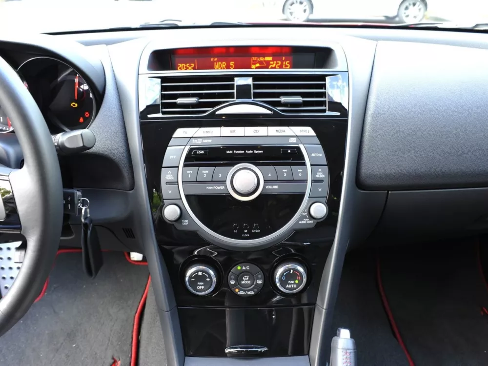 Автомобиль Mazda RX-8 I Рестайлинг Купе