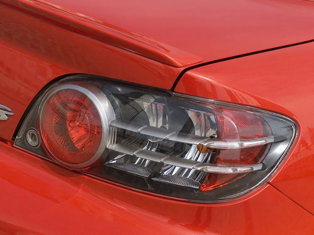 Автомобиль Mazda RX-8 I Купе