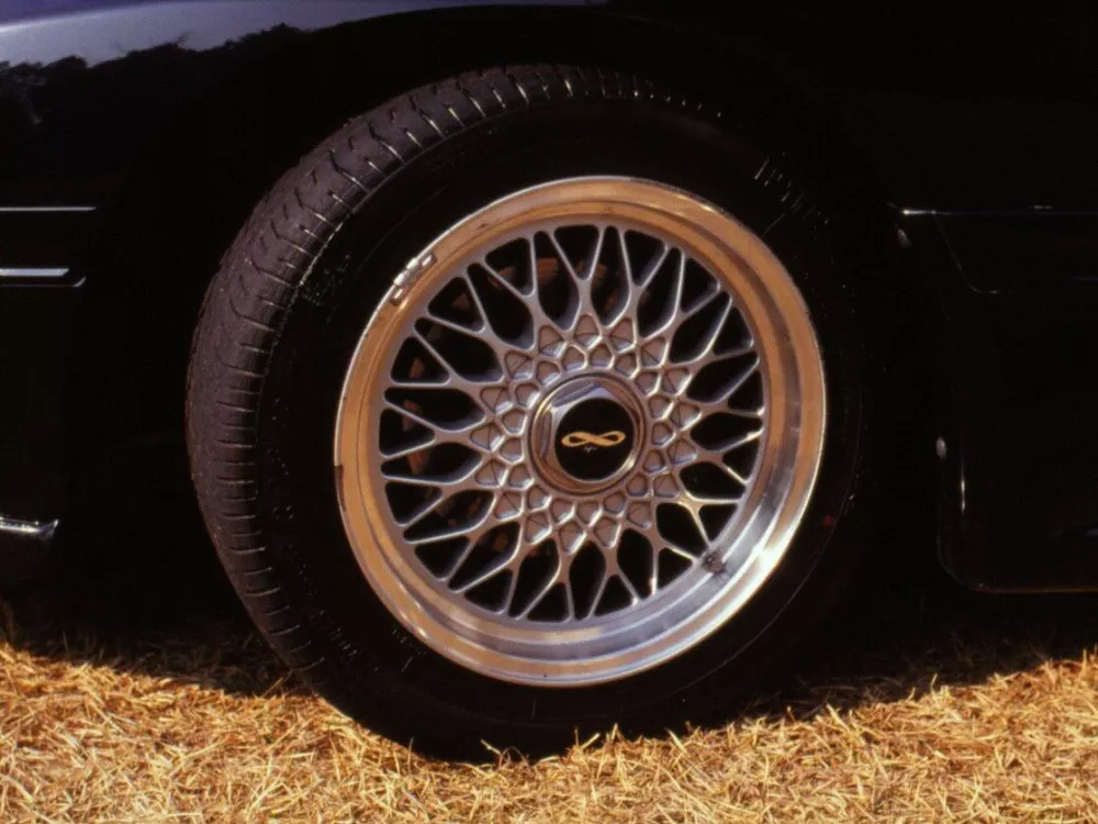 Автомобиль Mazda Savanna RX-7 II (FC) Рестайлинг Купе