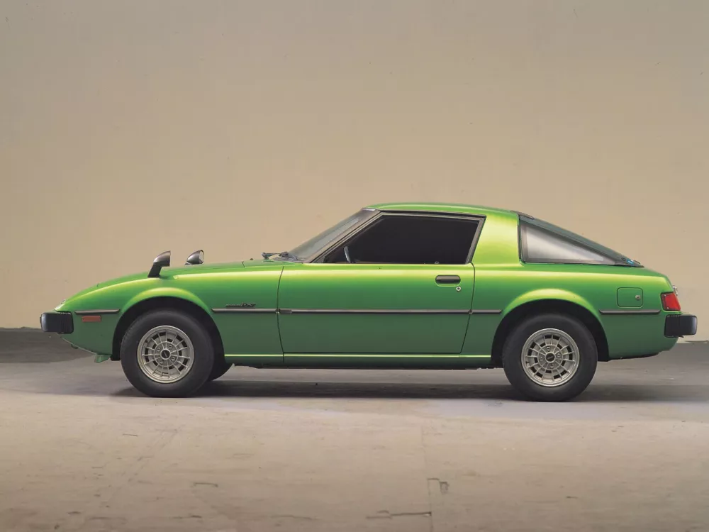 Автомобиль Mazda Savanna RX-7 I (SA) Купе
