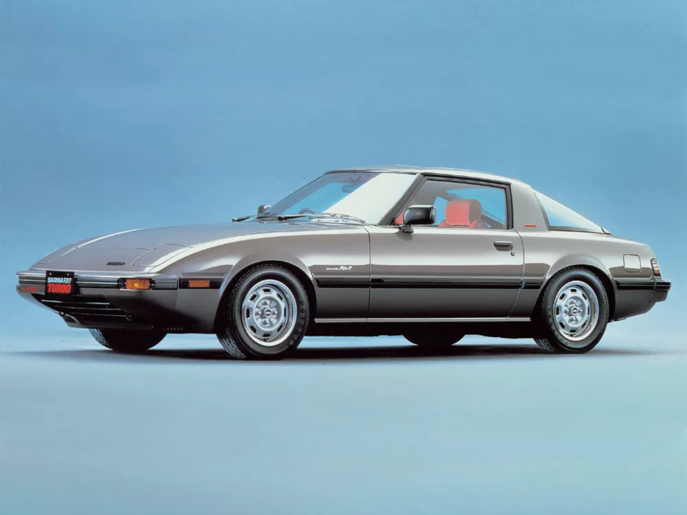Автомобиль Mazda Savanna RX-7 I (SA) Рестайлинг Купе