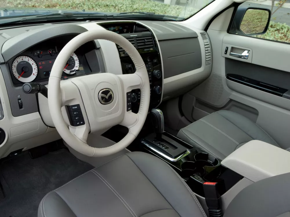 Автомобиль Mazda Tribute II Внедорожник (5 дверей)
