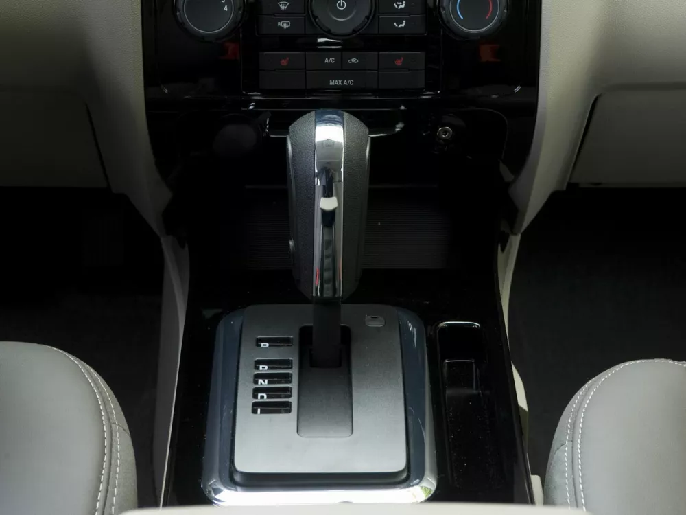 Автомобиль Mazda Tribute II Внедорожник (5 дверей)