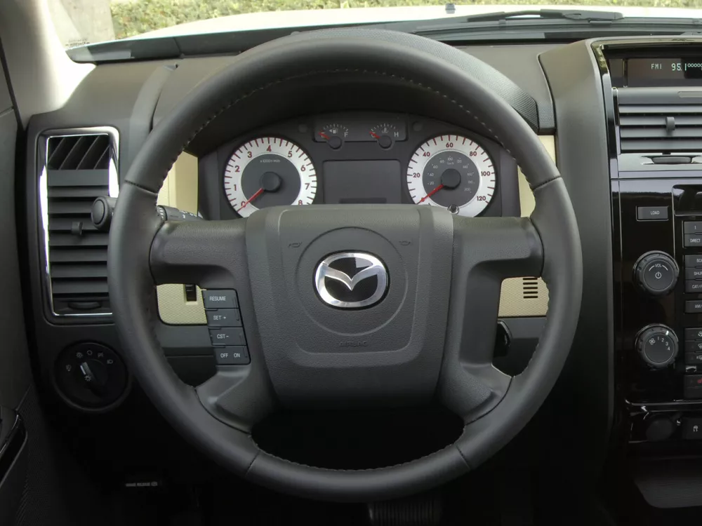 Автомобиль Mazda Tribute II Внедорожник (5 дверей)