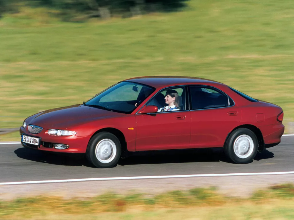 Автомобиль Mazda Xedos 6 Седан