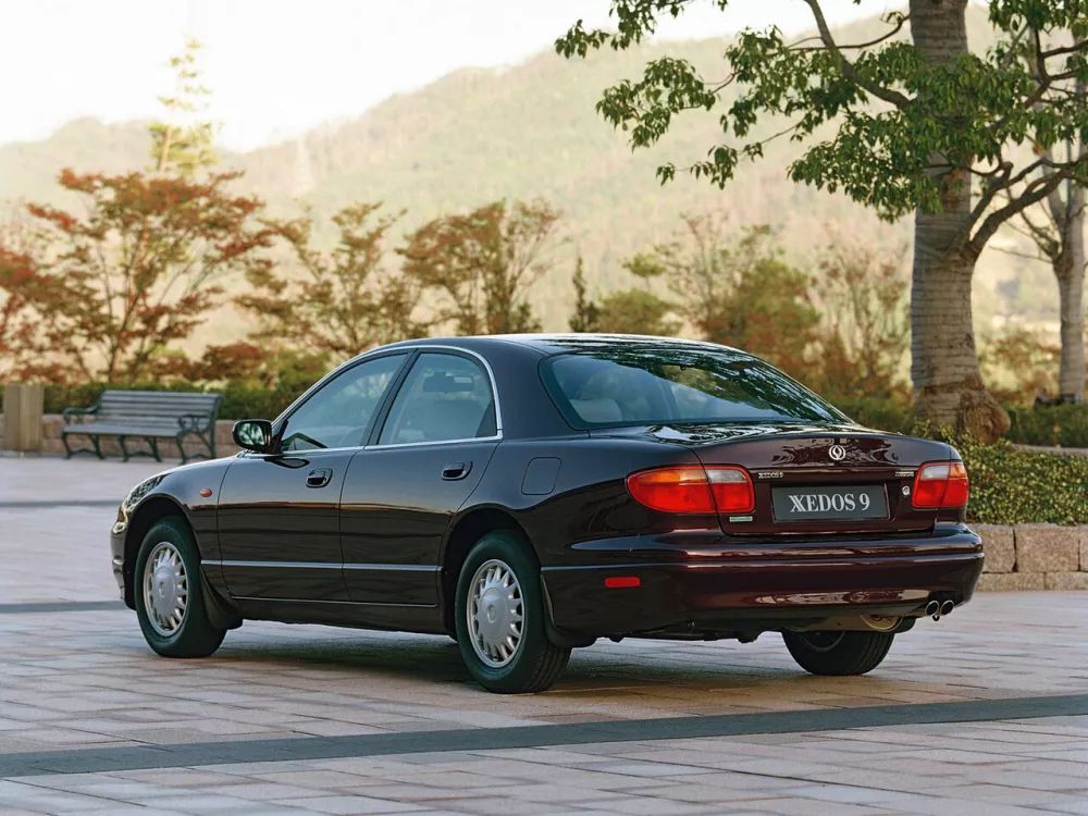 Автомобиль Mazda Xedos 9 I Седан