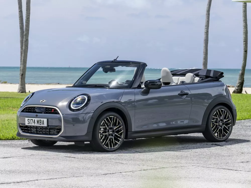 Автомобиль Mini Cabrio IV Кабриолет