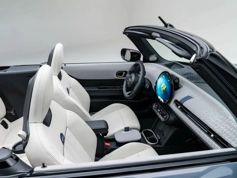 Автомобиль Mini Cabrio IV Кабриолет
