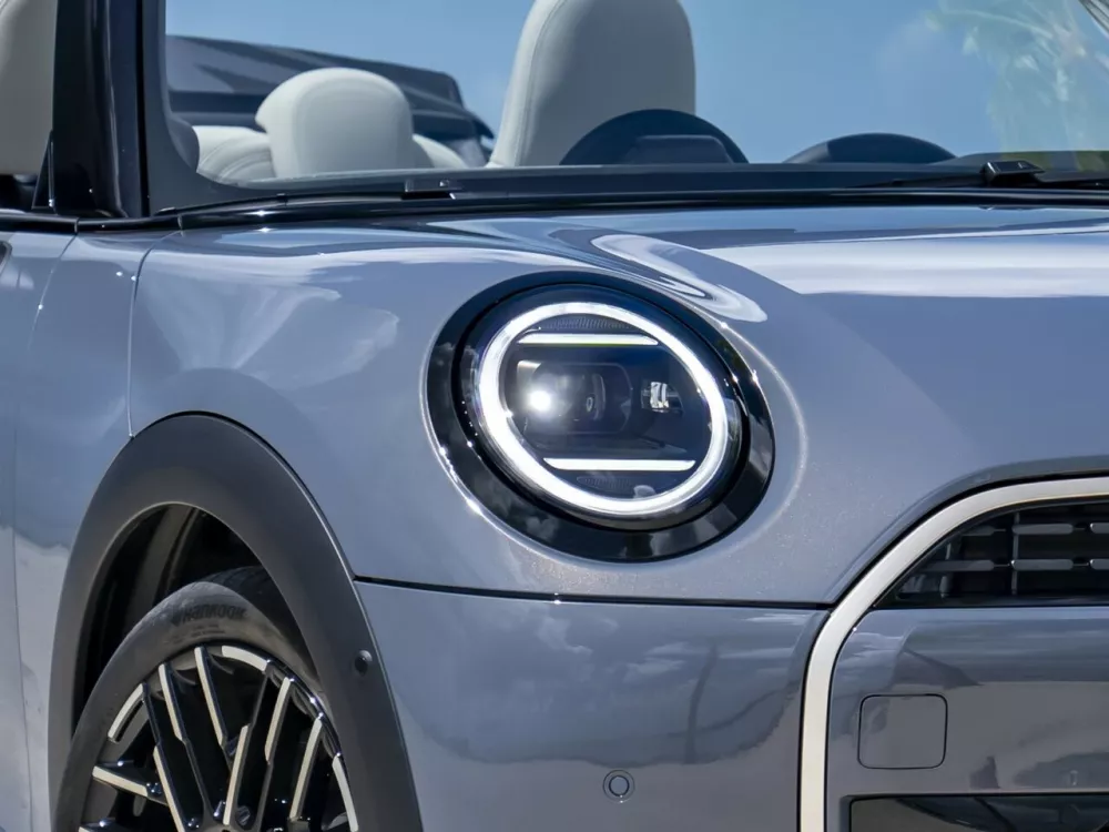 Автомобиль Mini Cabrio IV Кабриолет
