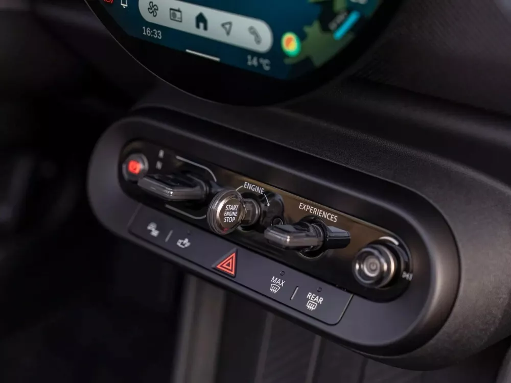 Автомобиль Mini Cabrio IV Кабриолет