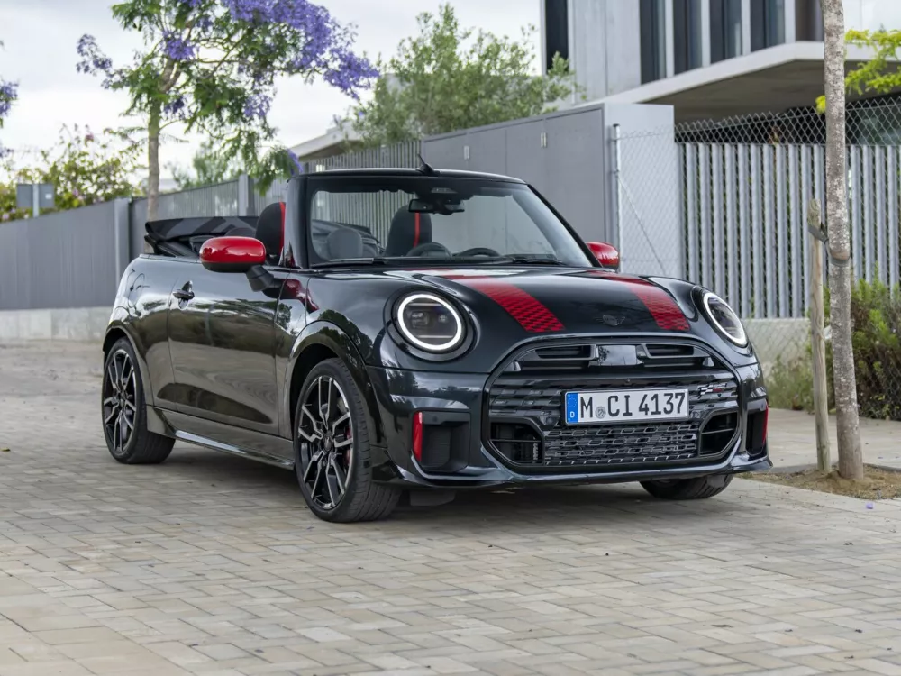 Автомобиль Mini Cabrio IV Кабриолет JCW