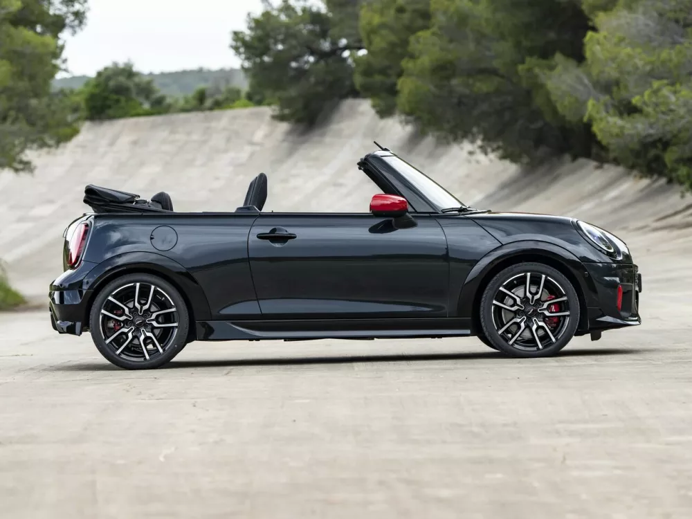 Автомобиль Mini Cabrio IV Кабриолет JCW