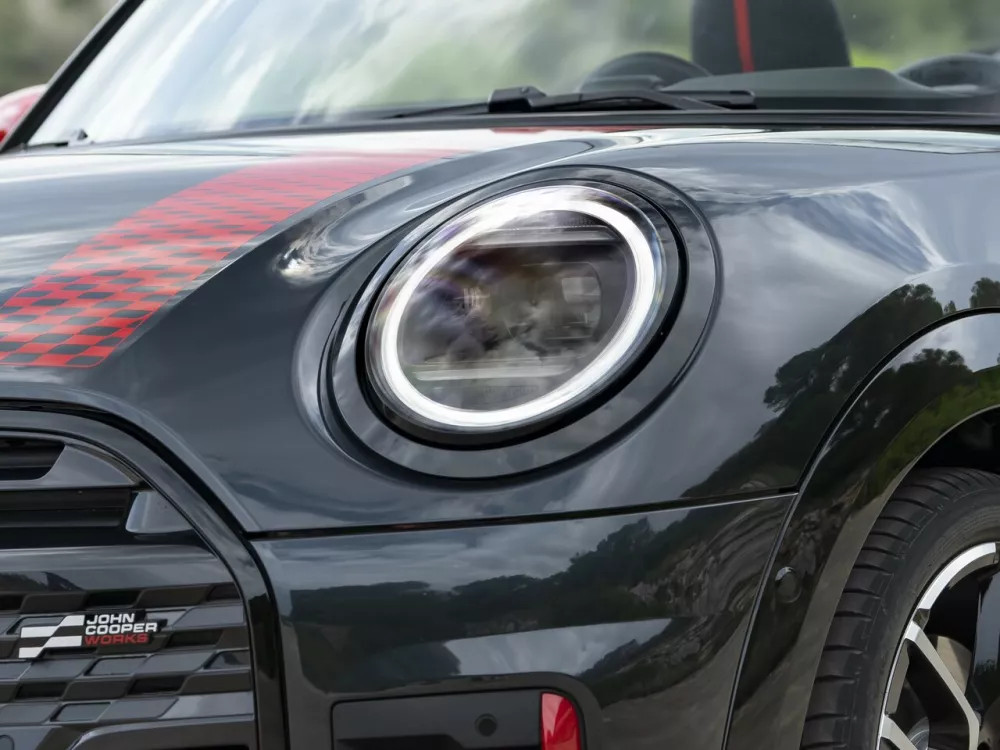 Автомобиль Mini Cabrio IV Кабриолет JCW