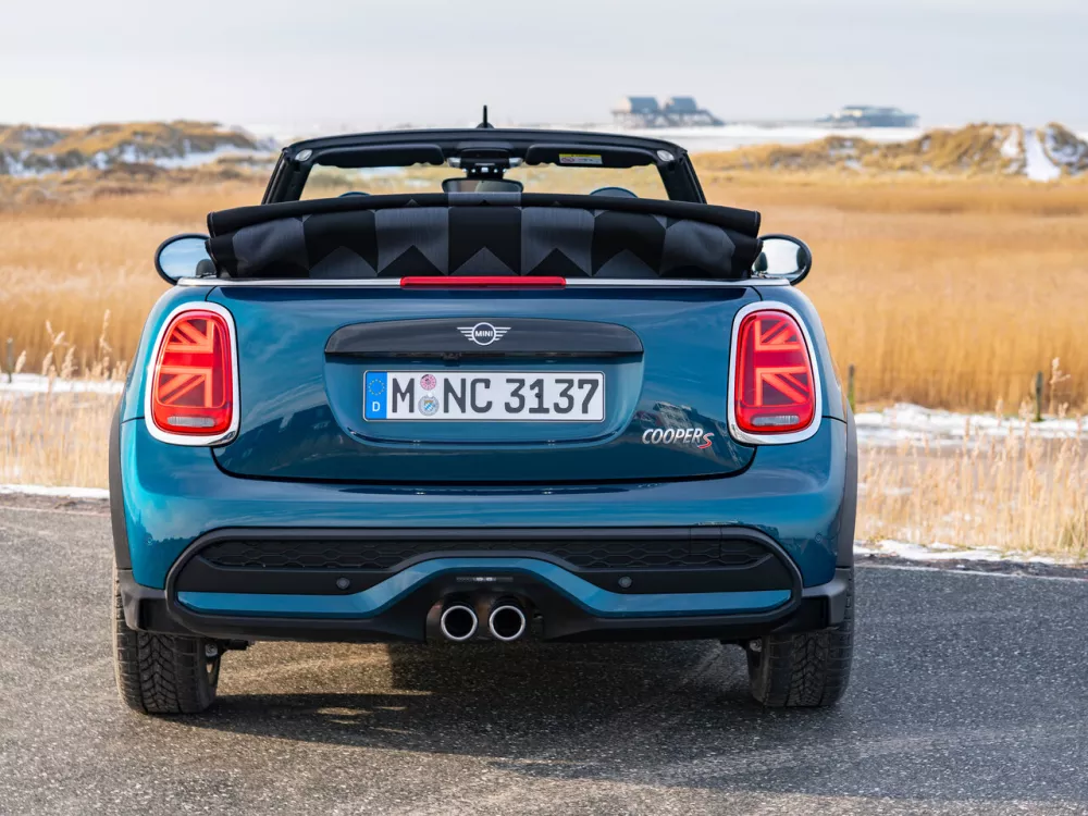 Автомобиль Mini Cabrio III Рестайлинг 2 Кабриолет