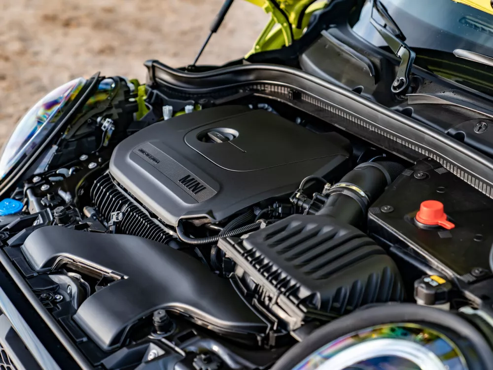 Автомобиль Mini Cabrio III Рестайлинг 2 Кабриолет JCW