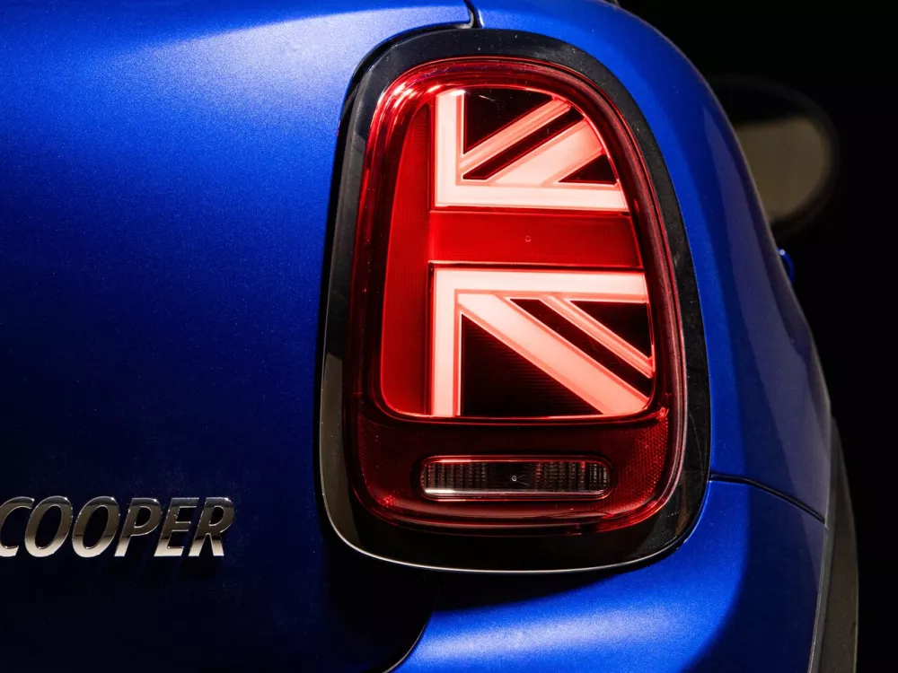 Автомобиль Mini Cabrio III Рестайлинг Кабриолет