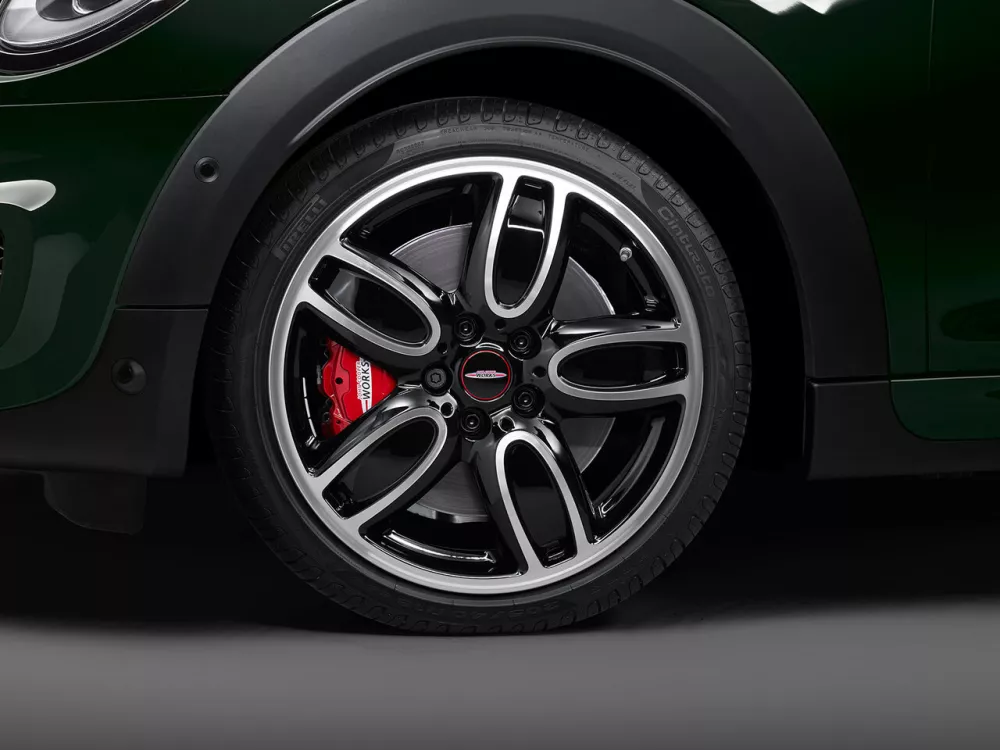 Автомобиль Mini Cabrio III Рестайлинг Кабриолет JCW