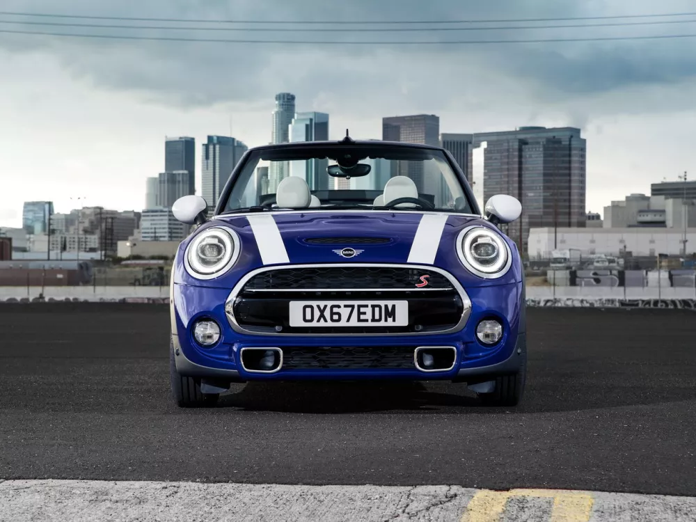 Автомобиль Mini Cabrio III Рестайлинг Кабриолет Cooper S