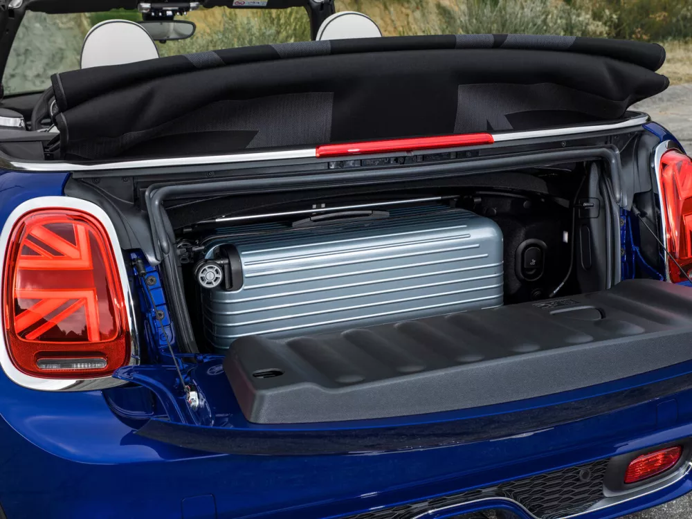 Автомобиль Mini Cabrio III Рестайлинг Кабриолет Cooper S