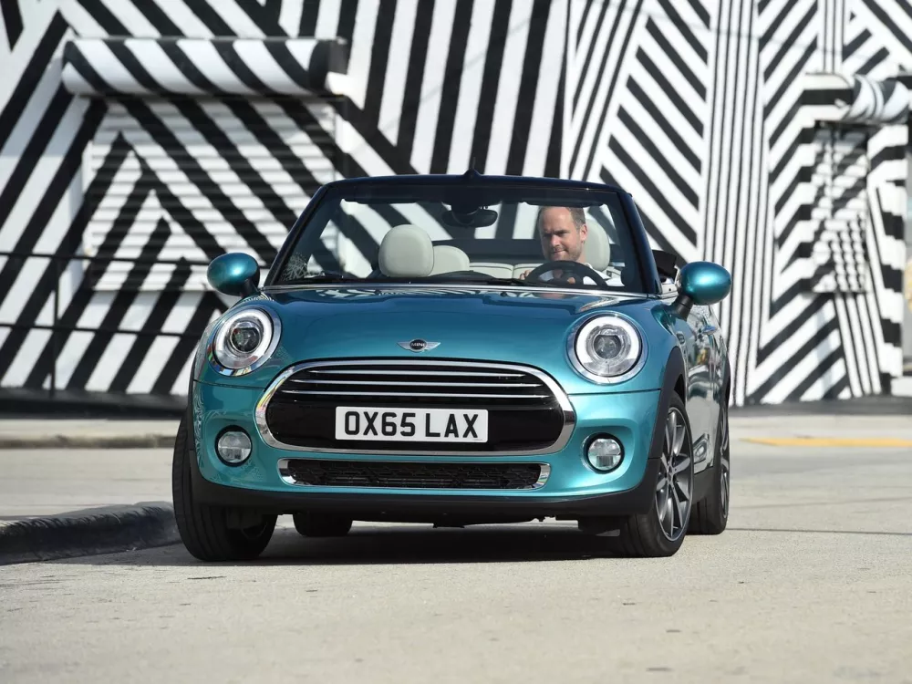 Автомобиль Mini Cabrio III Кабриолет