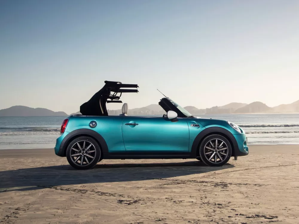 Автомобиль Mini Cabrio III Кабриолет Cooper S