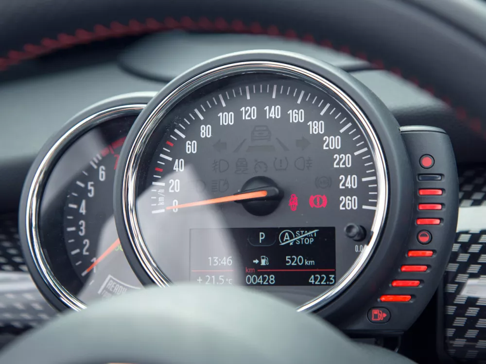 Автомобиль Mini Cabrio III Кабриолет Cooper S