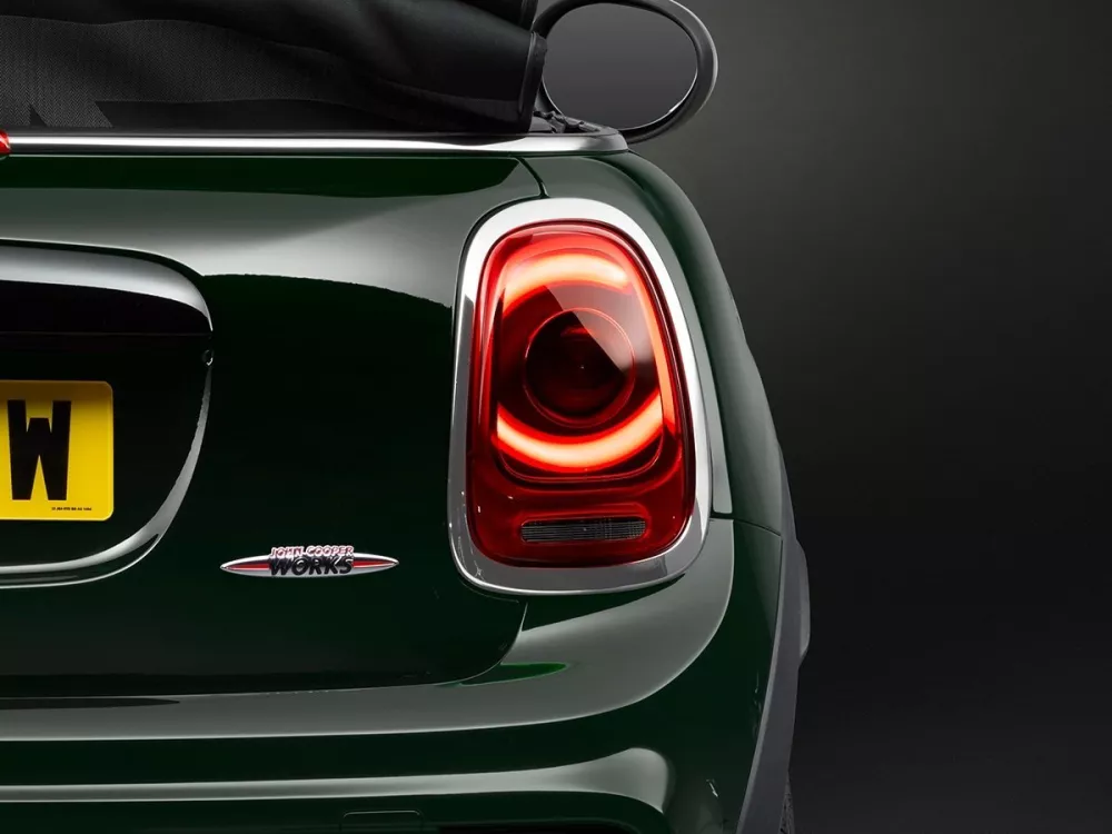 Автомобиль Mini Cabrio III Кабриолет JCW
