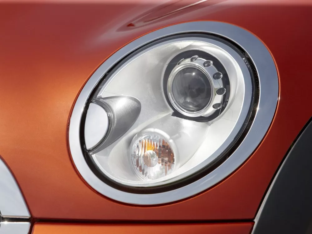 Автомобиль Mini Cabrio II Рестайлинг Кабриолет Cooper S