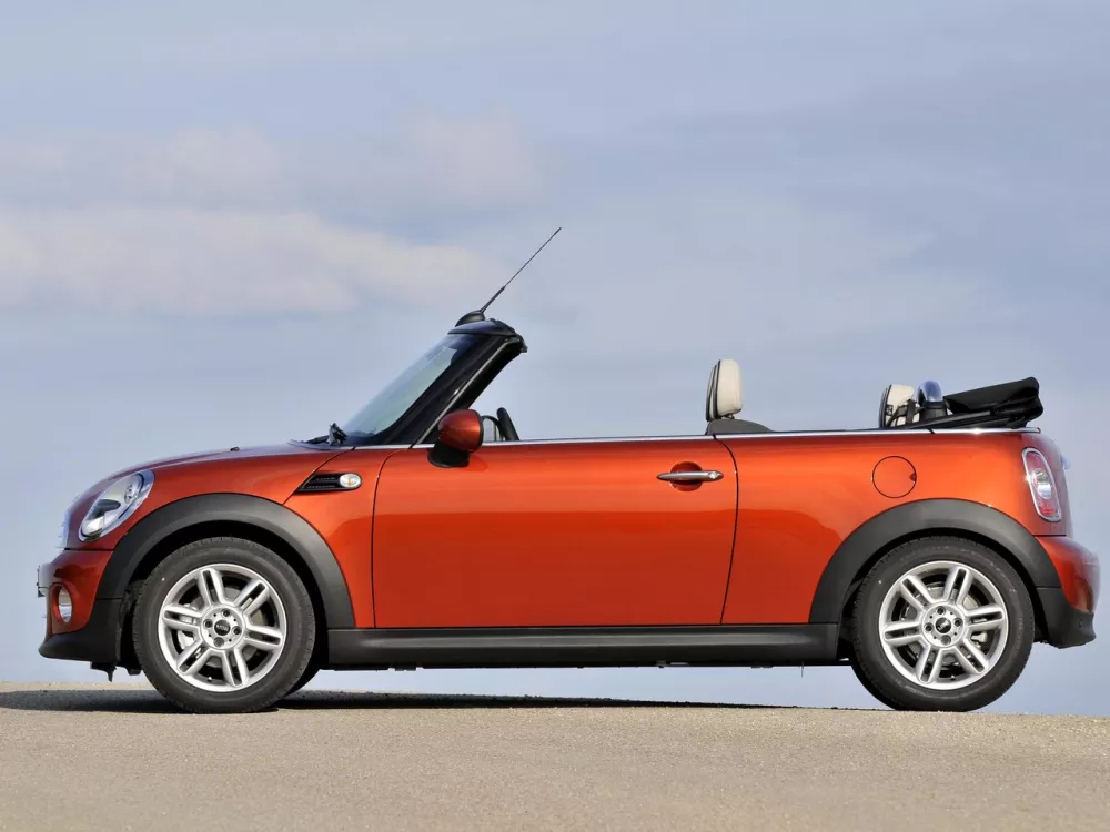 Автомобиль Mini Cabrio II Рестайлинг Кабриолет