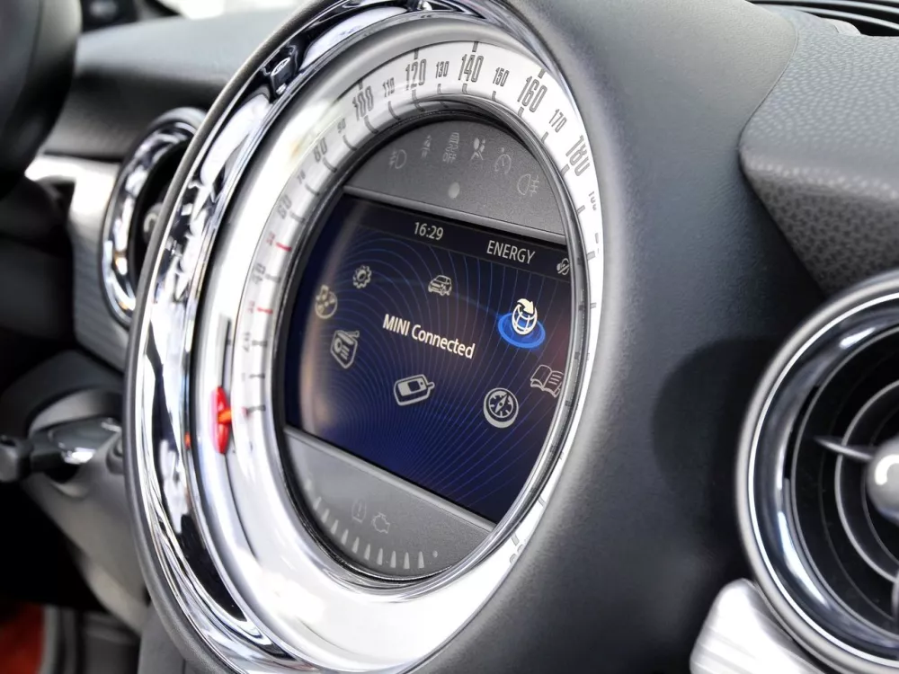Автомобиль Mini Cabrio II Рестайлинг Кабриолет