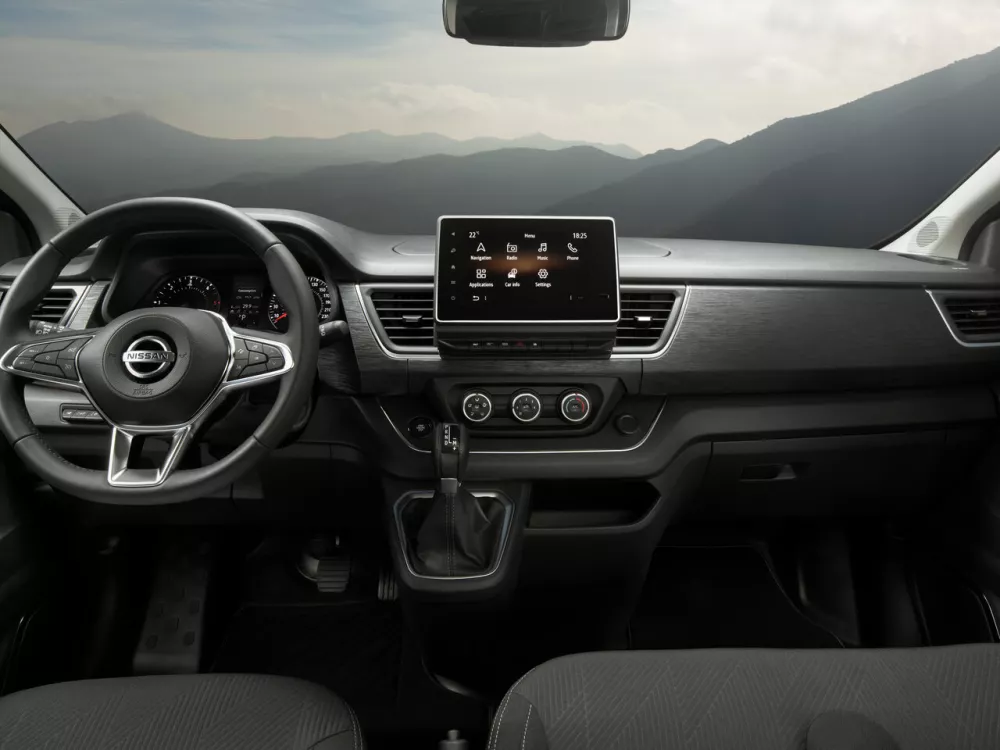 Автомобиль Nissan Primastar II Минивэн Combi