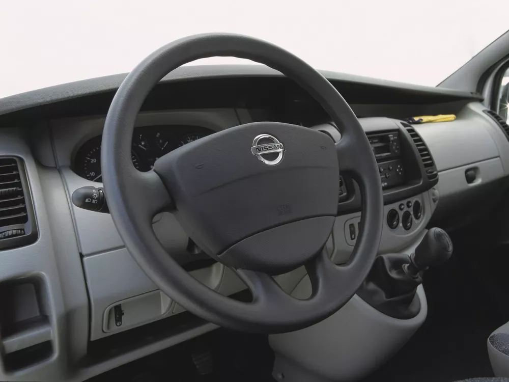 Автомобиль Nissan Primastar I Минивэн